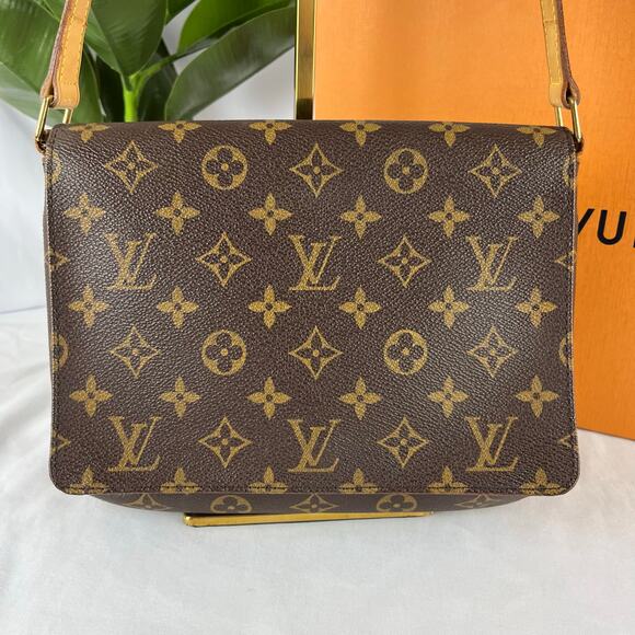 LOUIS VUITTON Musette Tango Adjustable Shoulder Strap Monogram Canvas W/COA - Picture 3 of 17